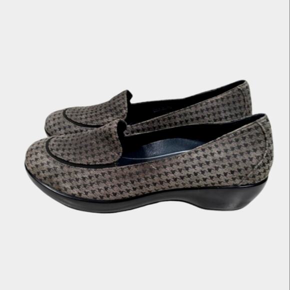 Dansko Debra Houndstooth Loafers GUC $149 Size 38   US 7.5/8  S3077 - Picture 7 of 10
